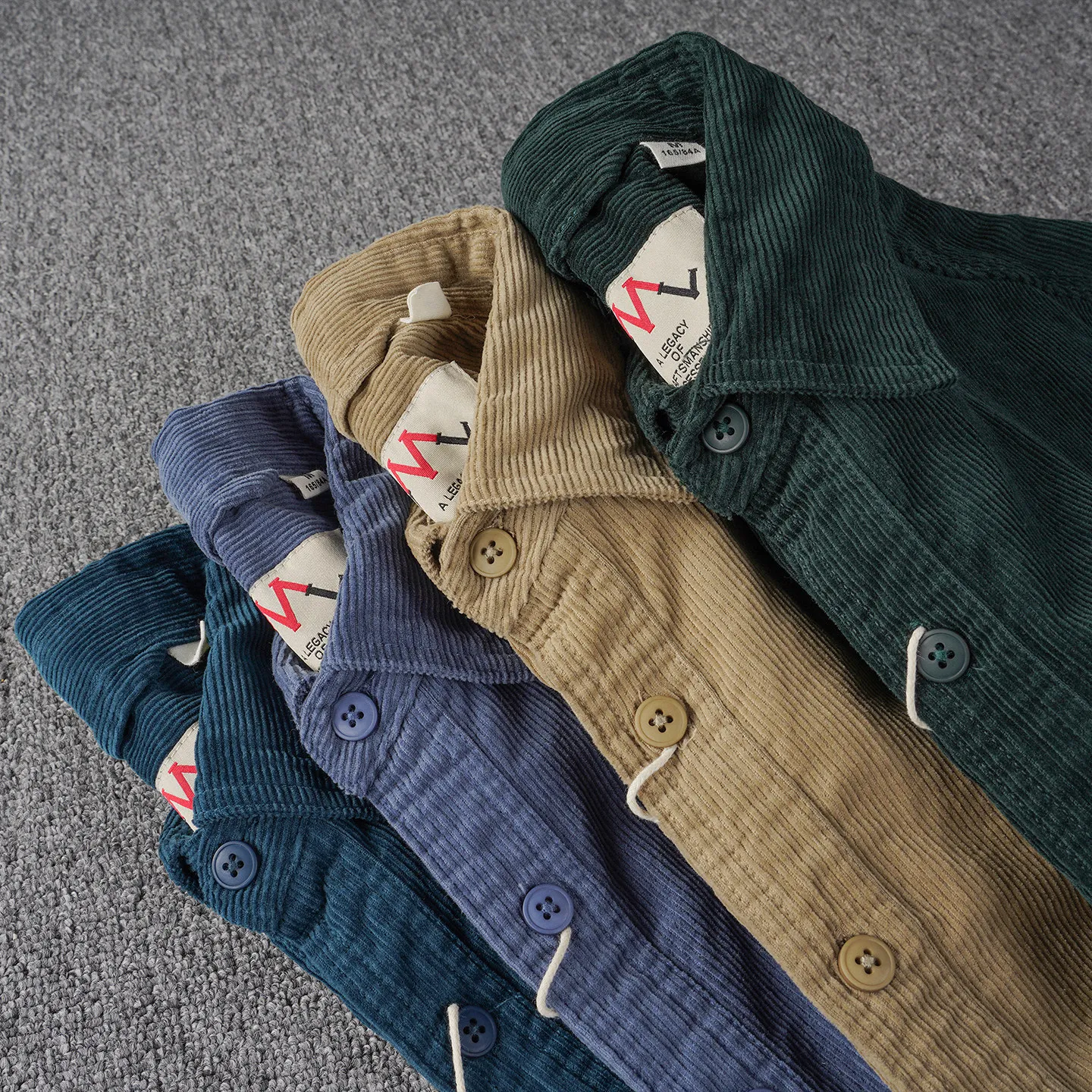 100% cotton retro trendy corduroy fabric long-sleeved shirt for men heavy washed simple embroidered shirt jacket