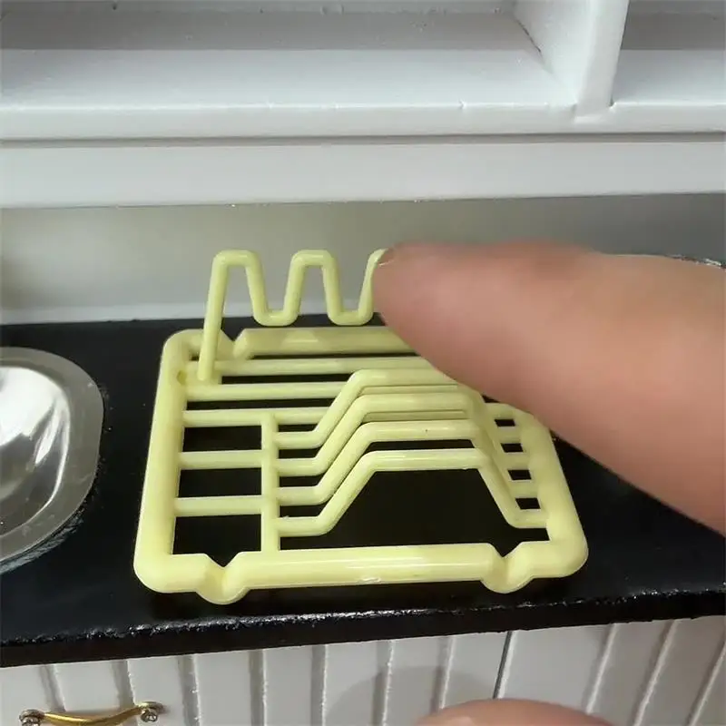 1:12 Dollhouse Miniatures Dish Rack Model Kitchen Accessories Doll House Micro Landscape Ornaments Kids Pretend Play Toy DIY