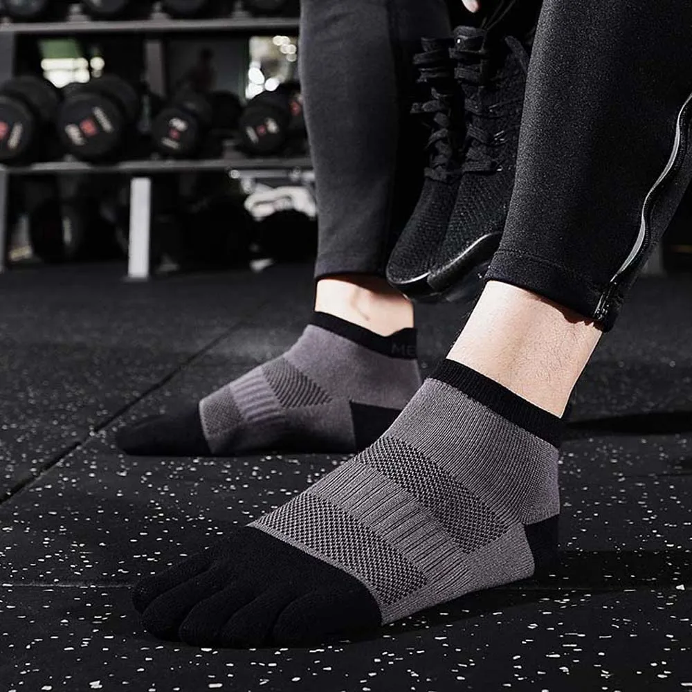 Soft Anti-slip Men Women Sweat Absorbing Split Toe Socks Short Tube Socks Five-Finger Socks Sport Hosiery