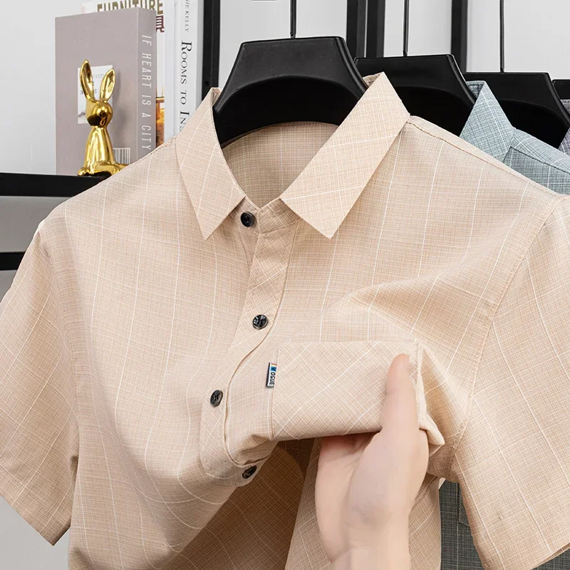Mens Plaid Pattern Polo Shirts Short Sleeve Casual Business Golf Shirt Breathable Lightweight Summer Tops with Chest Pocket