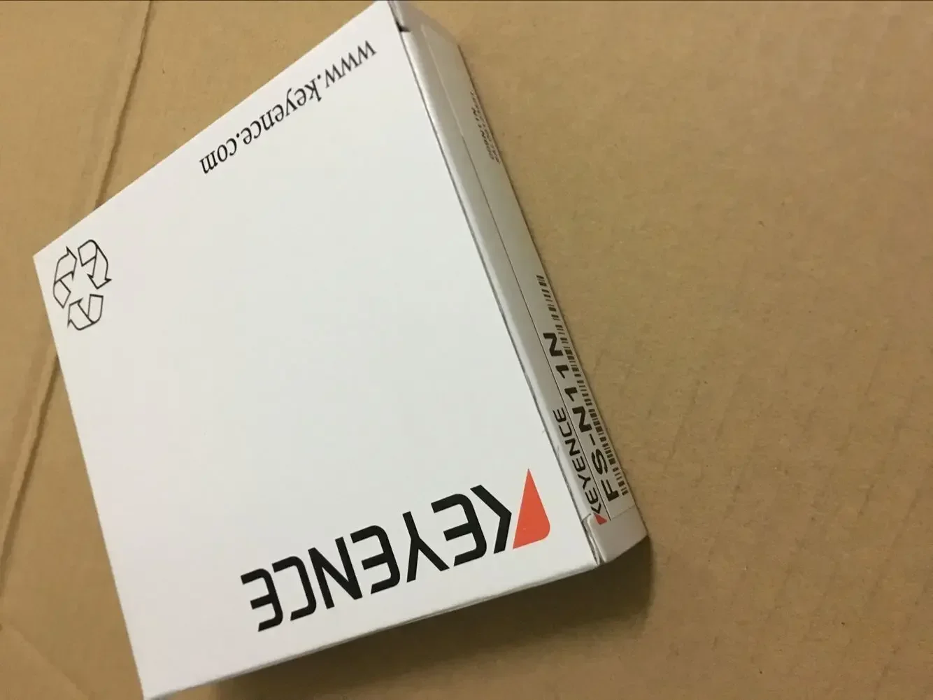 

Special offer Japan's new original KEYENCE sensor: FU-35FA 6m FS-N11N