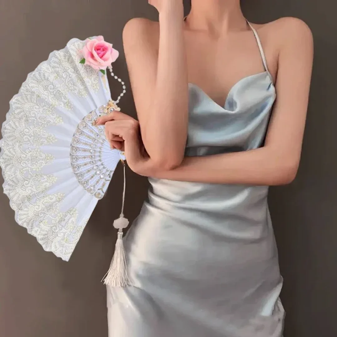 Retro European Rose Folding Fan Lolita Gothic Fan Lace Wedding Role Playing Party Decoration Supplies