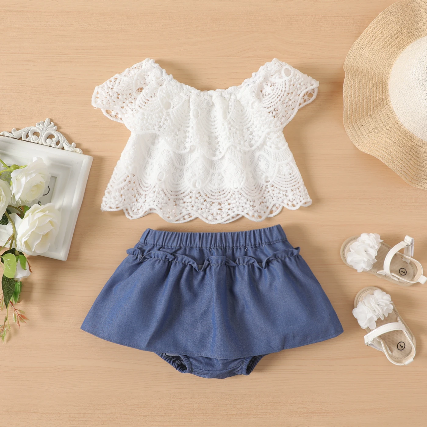 PatPat 2pcs Baby Girl Solid Off Shoulder Lace Top and Shorts Set