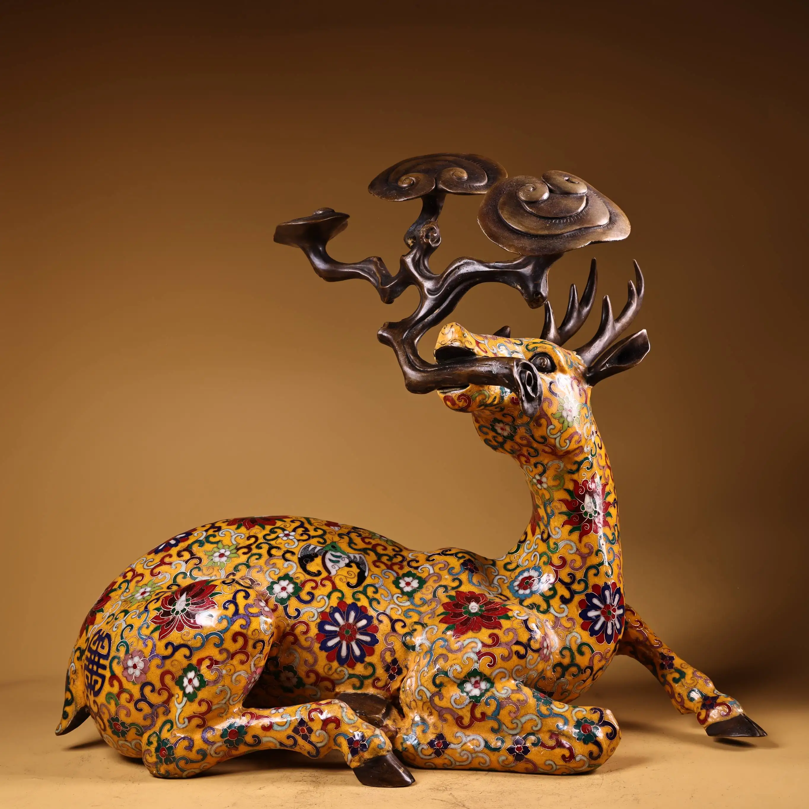 

19"Tibetan Temple Collection Old Bronze Cloisonne Enamel Ganoderma lucidum Sika Deer Statue Amass wealth Ornaments Town house