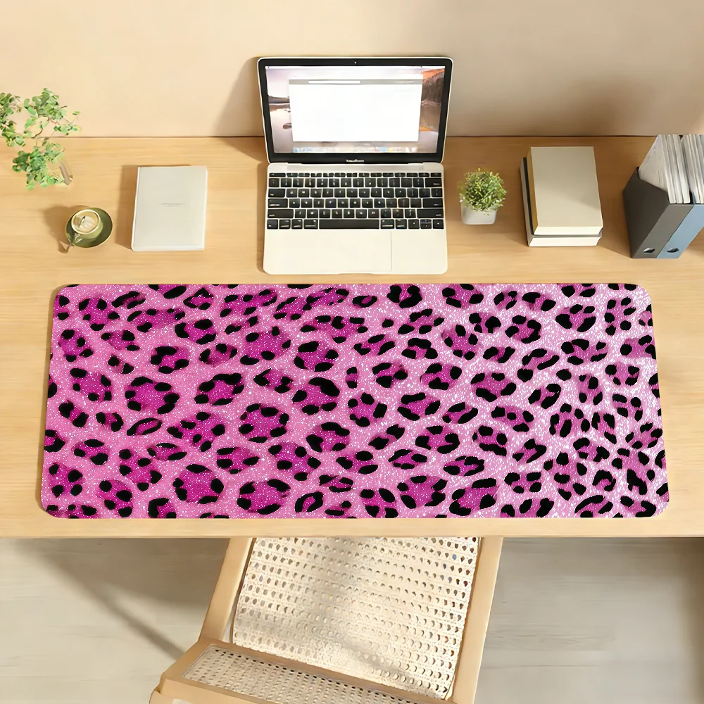 Pink Leopard Print Fashion Retro gal style Mouse Pad For Office Gaming And Keyboards Non-Slip Large Waterproof