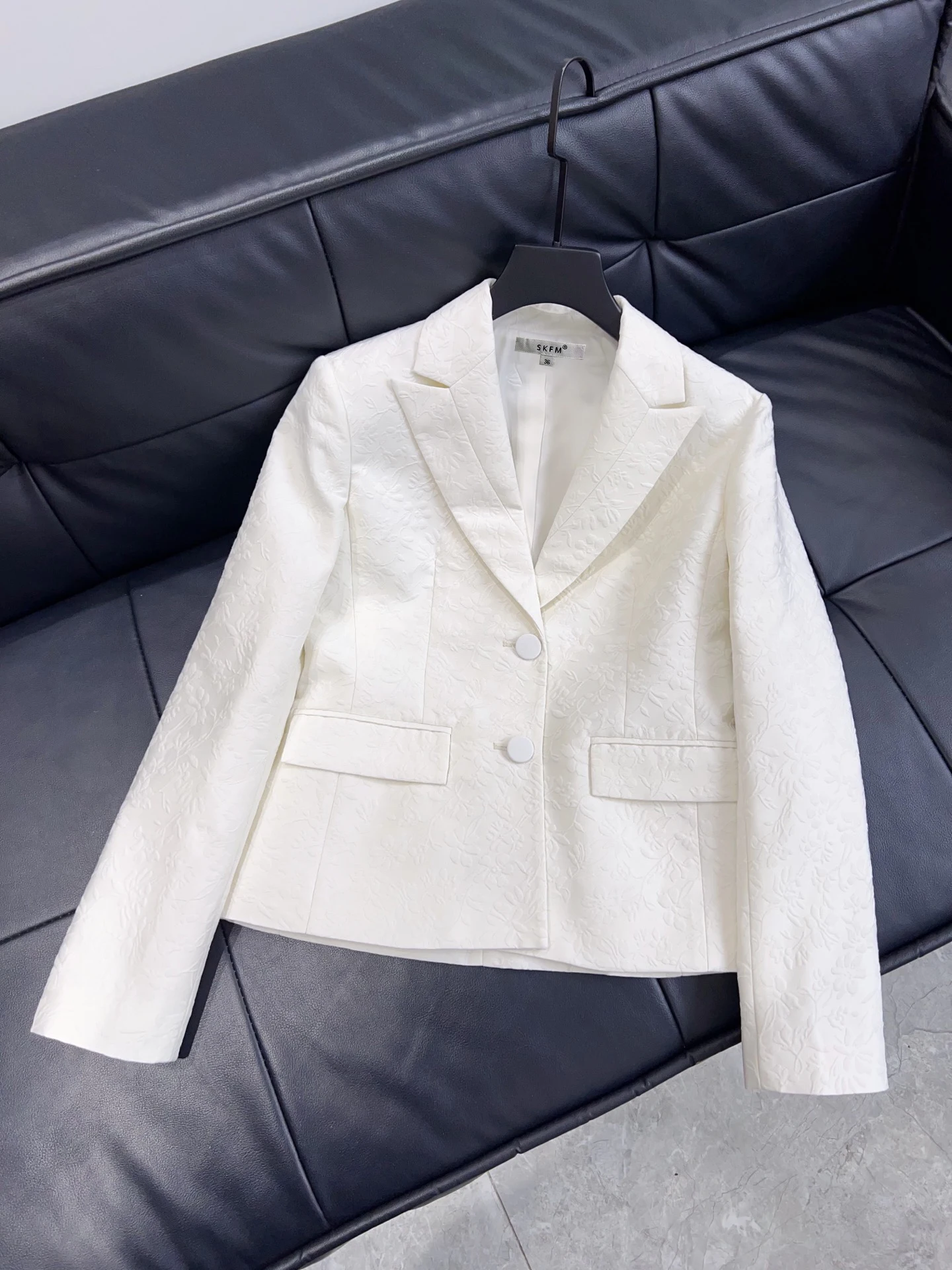Elegant White Long Sleeve Suit Jacket for Women with Stand Collar Commute Friendly Office Look Casual Chic  Skirt Set