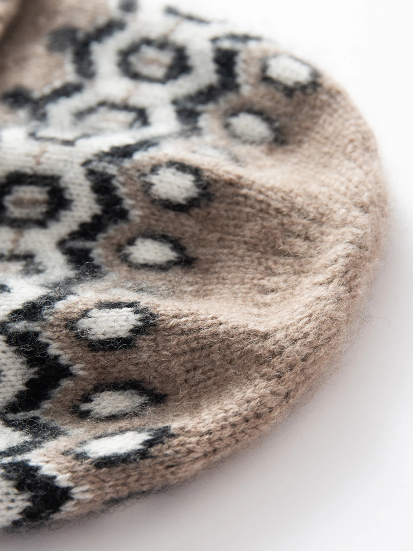 หมวกแคชเมียร์ TLOML คอลเลคชั่นฤดูใบไม้ร่วง-ฤดูหนาว สำหรับผู้หญิง ผลิตจากแคชเมียร์แท้ 100% ลายจาการ์ด นุ่ม อุ่น สวมใส่สบาย คุณภาพสูง สไตล์ลำลอง