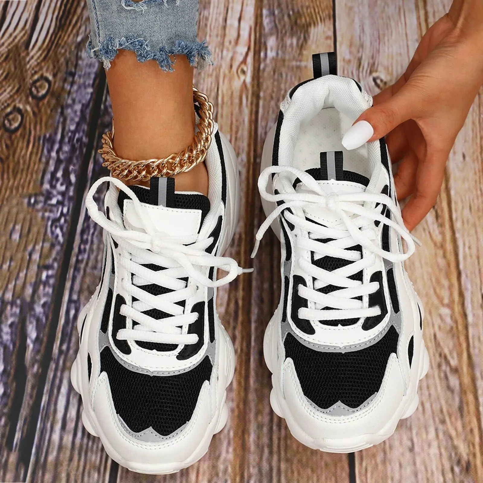 Women Vulcanize Shoes 2023 New Female Black White Platform Sneakers Fashion Thick Sole Casual Daily All Match Shoes Feminino