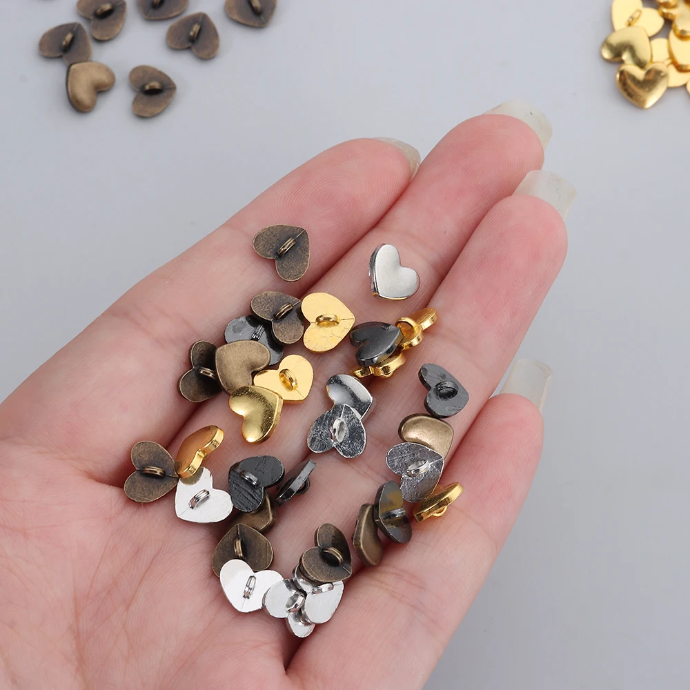40pcs 8mm Heart Shape Buttons DIY Metal Ultra-small Buckles Mini Coat Buckle For 1/6 Clothing Buckles Accessories