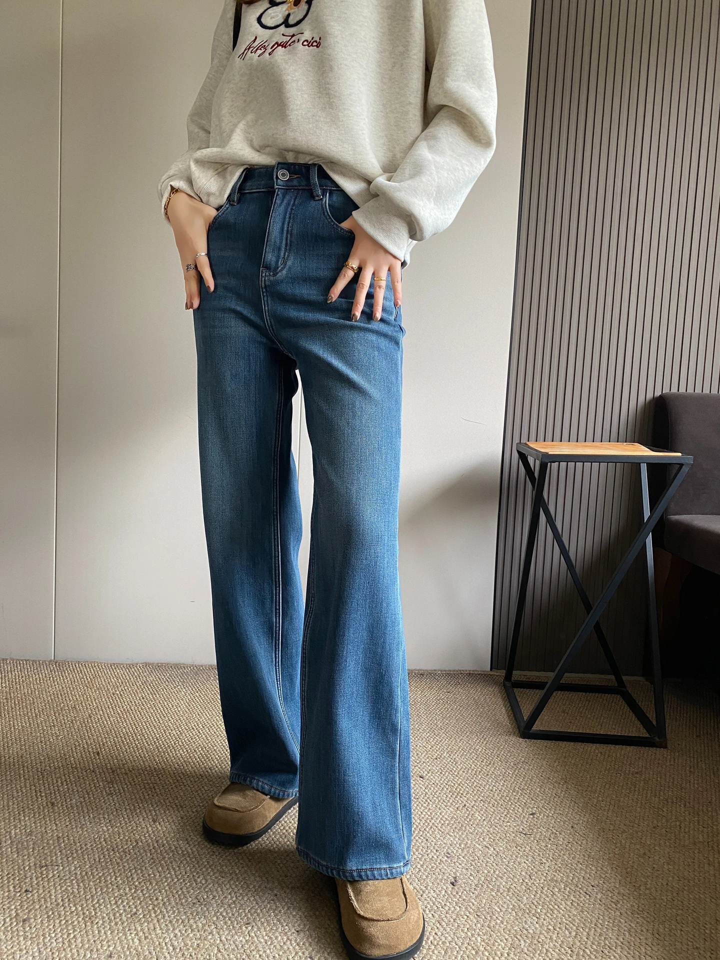 

Женские джинсы с высокой талией, на флисовой подкладке, широкие, прямые, облегающие, для осени и зимы, новые, свободные, утягивающие, маленьких размеров