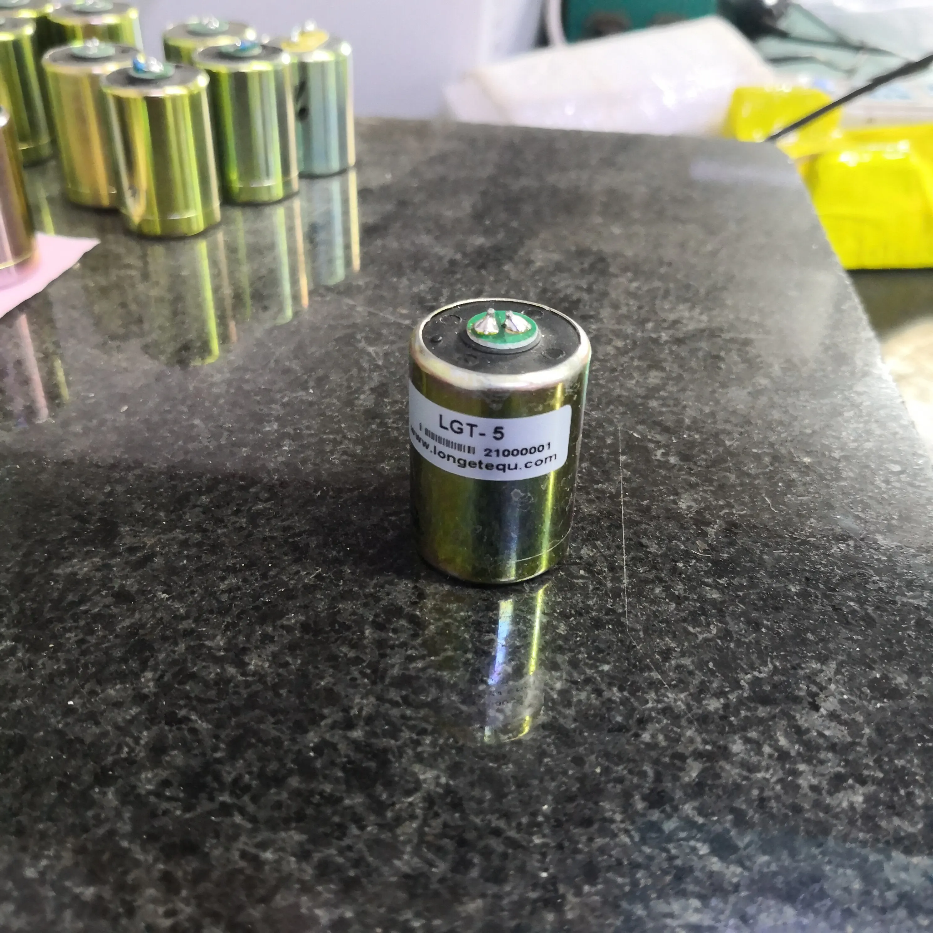 LGT-5 Low Frequency Seismic Geophone Sensor 5Hz Natural Frequency for Geological Exploration