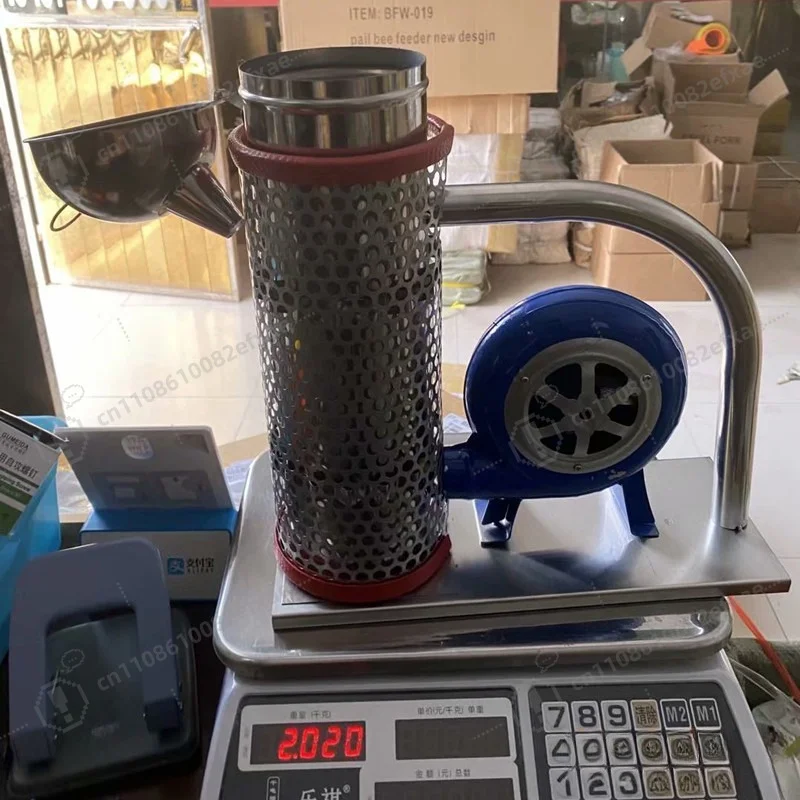 Stainless Steel Bee Smoker Hand Crank Bellows with Protective Mesh Beekeeping Equipment Fume Sprayer for Driving Bees