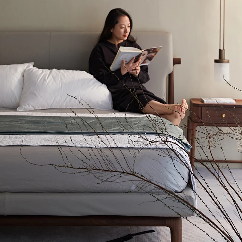 Black walnut solid wood bed first layer cowhide double bed master bedroom modern simple soft bed