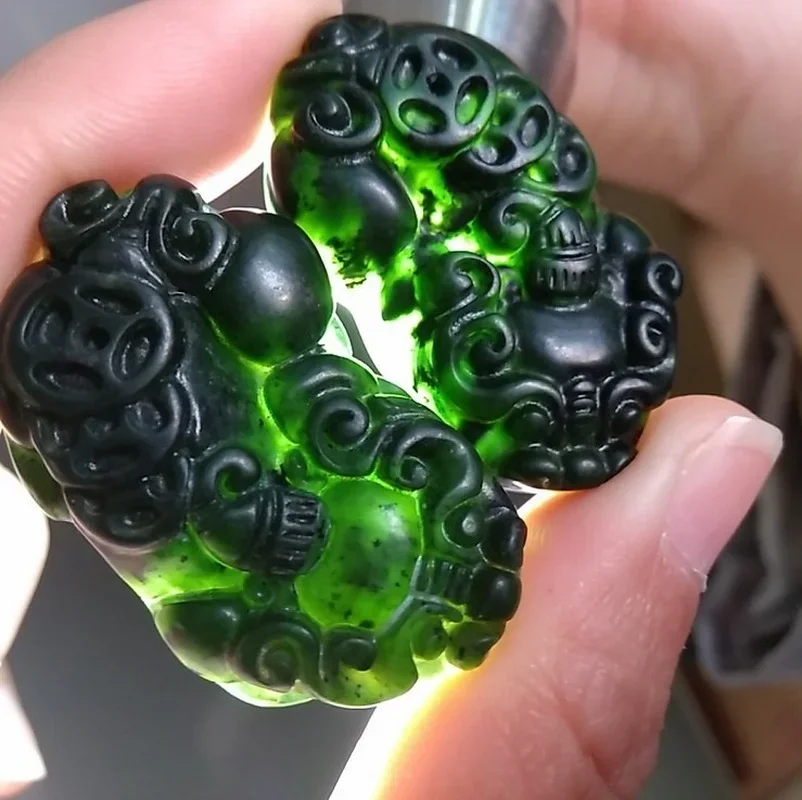 Para czarnego zielonego jadeitu rzeźbione pieniądze Pixiu wisiorek naturalny chiński smoczy naszyjnik urok biżuteria moda Amulet na szczęście prezenty
