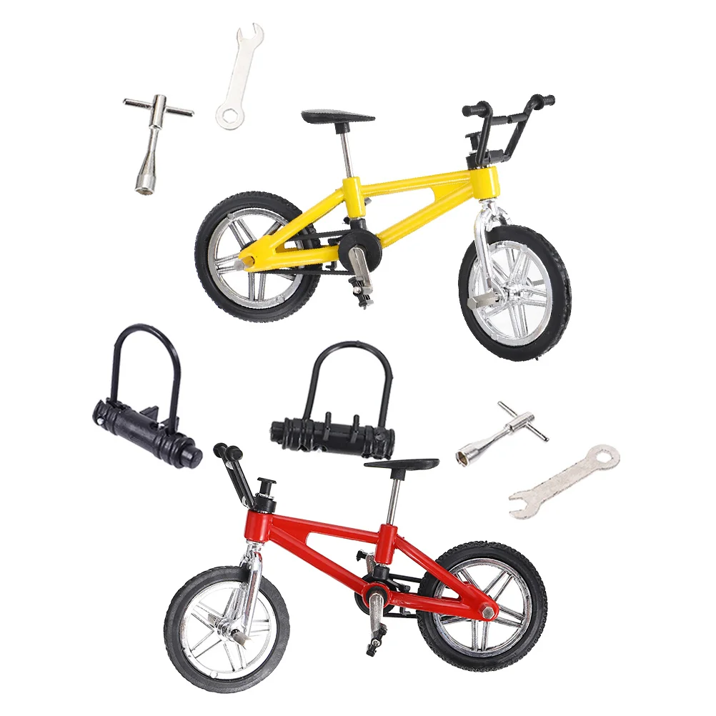 2 مجموعة إصبع الدراجة الصغيرة سبائك الألومنيوم لعبة سطح المكتب لتخفيف التوتر منضدية المنافسة للأطفال دراجات الاصبع الممتعة المعرفية