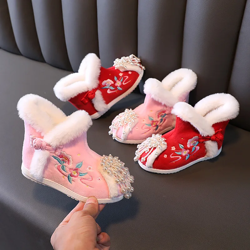 Neue Gestickte kinder Winter Schuhe Warm Plüsch Schuhe Baby Casua Mädchen Dicken sohlen Schnee Stiefel Chinoiserie Baumwolle Stiefel