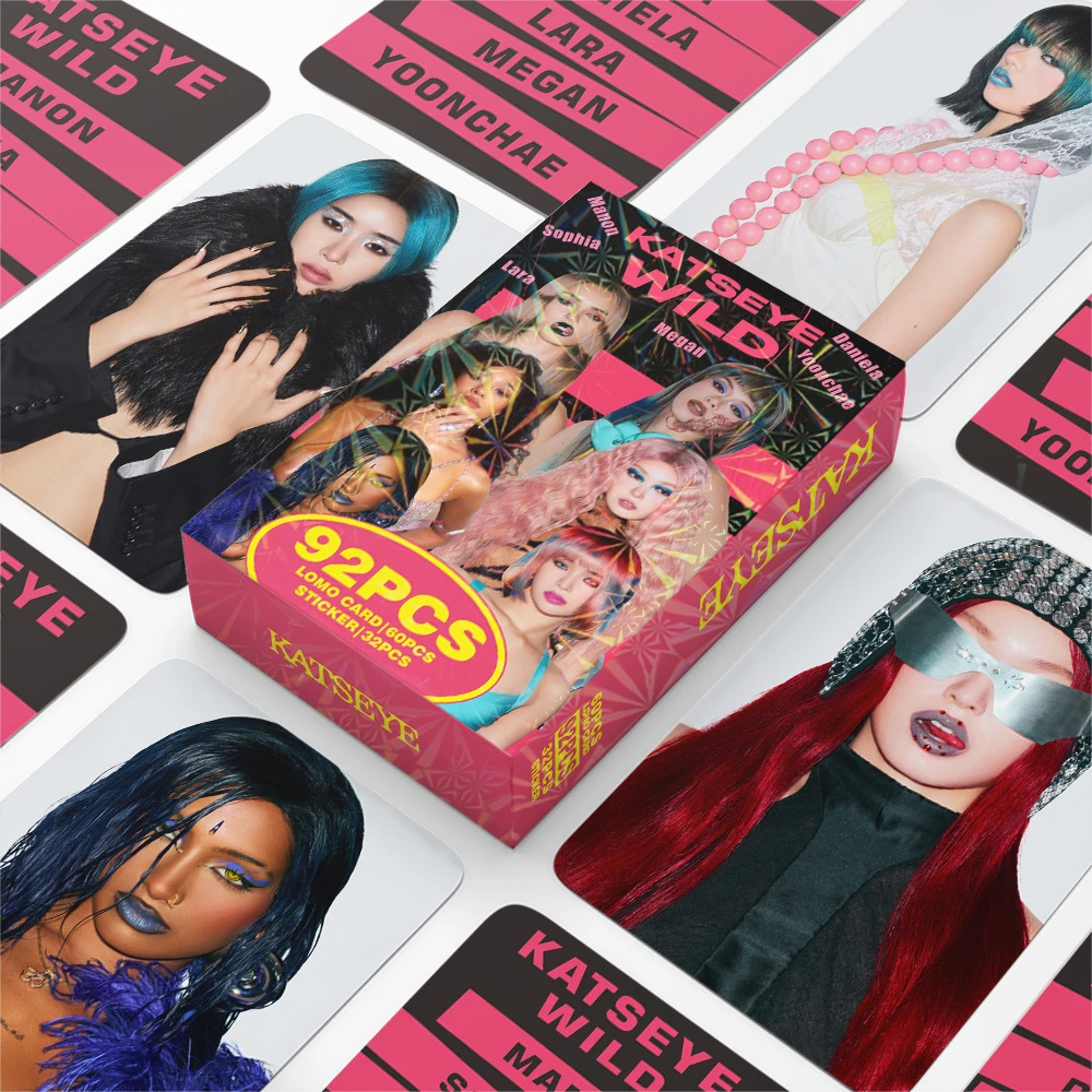 KPOP 55/92 Stück Neue Koreanische Girlgroup KATSEYE Fotokarten-Album Dekoration Gedenk-Lomo-Karte Poster Postkarte Geschenk