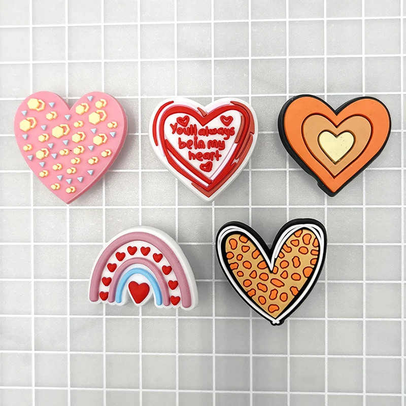 1Pcs Love Heart Icon PVC Shoe Charms Love Rainbow Designer Upper Decorations Accessories Clogs Pins Buckle