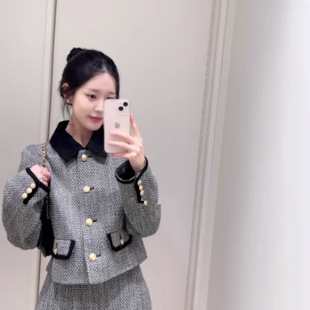 

Разноцветное комбинированное короткое пальто с воротником, юбка-полусолнце, приталенный крой, с бахромой, высокая талия, из шелка и хлопка, повседневное, фасон «летучая мышь», H-образный силуэт