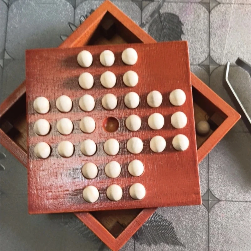 Gioco solitario per lo sviluppo cognitivo - Scacchi con diamanti in legno per l'allenamento del pensiero strategico