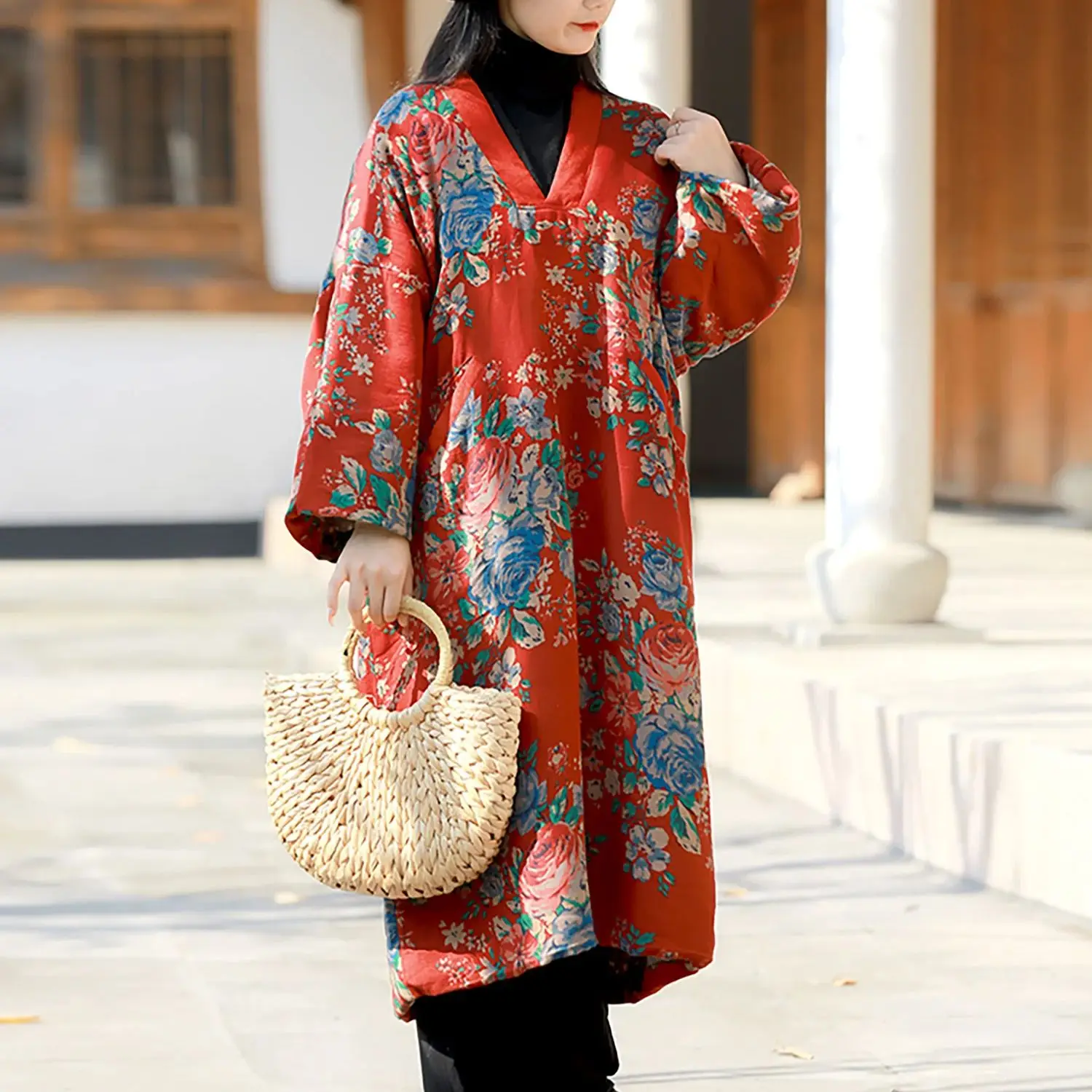 LZJN Tunica invernale taglie forti con spalle scoperte e scollo a V: lunghezza lunga, calda e stile etnico con ampio tessuto floreale.