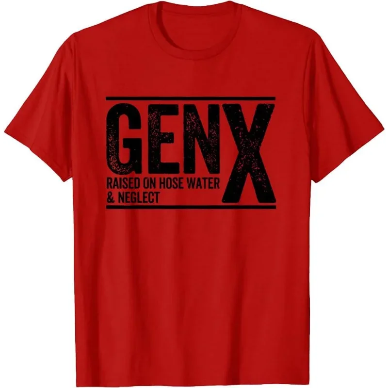 ホースの水と負のTシャツに乗った男性と女性のgen x