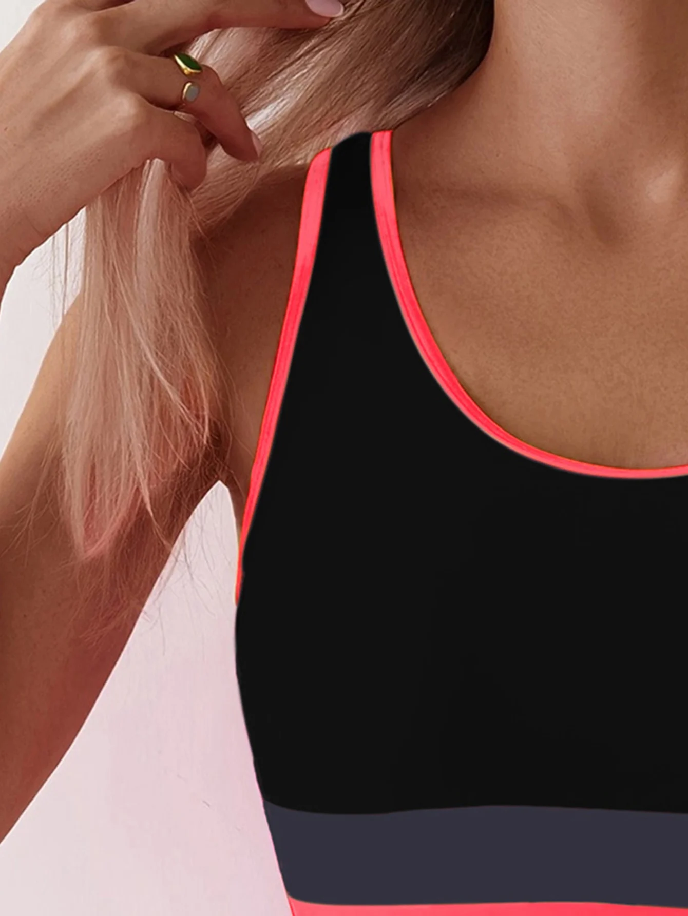 Zweiteiliger Badeanzug für Damen mit Farbblock-Design, Sport-Bikini-Set mit hoher Taille zum Schwimmen und für den Strand – Detail 4