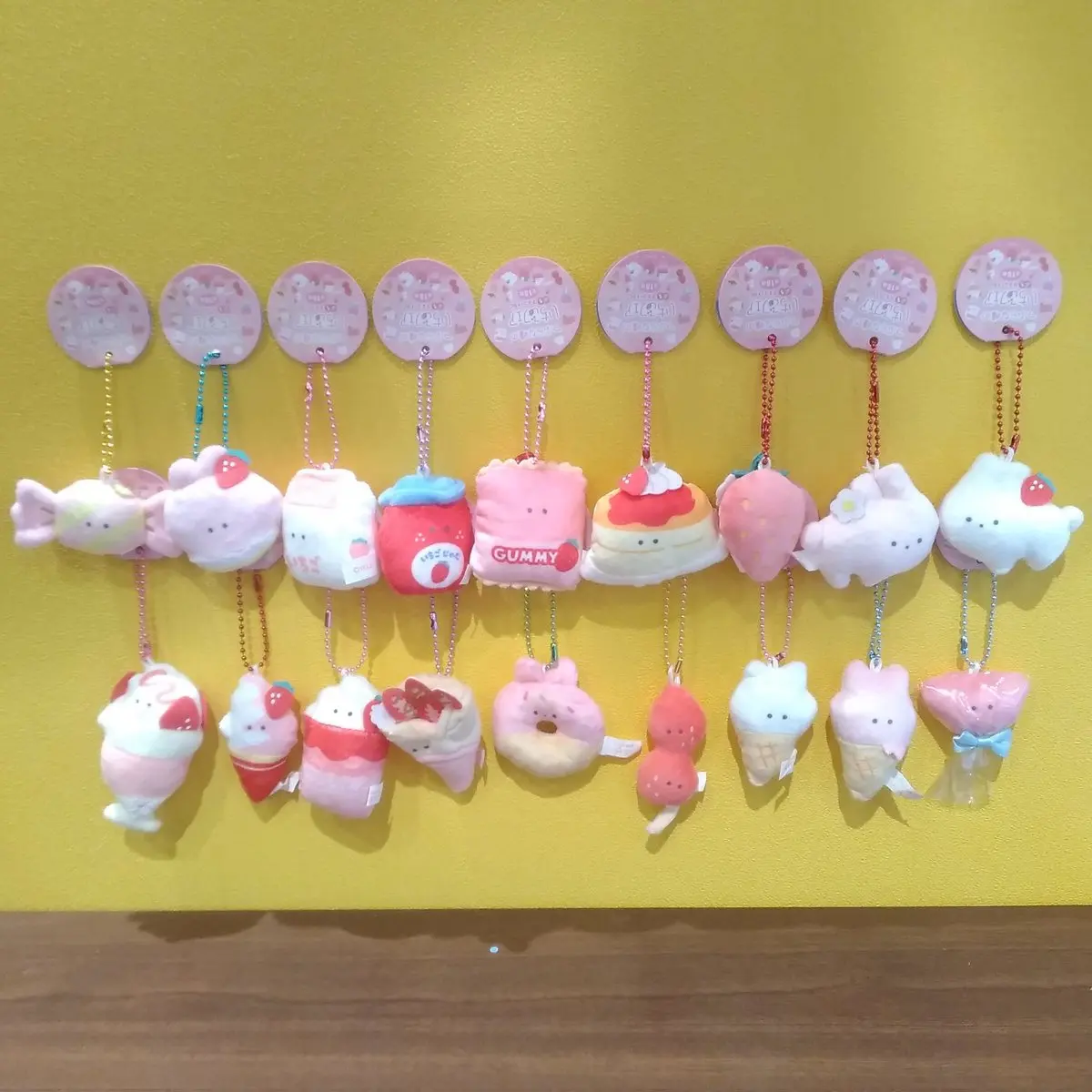 Yell World fresa Fair Petit Mascot BC con ojos redondos 18 tipos kawaii cute Strawberry candy rabbit cake peluche juguetes de peluche