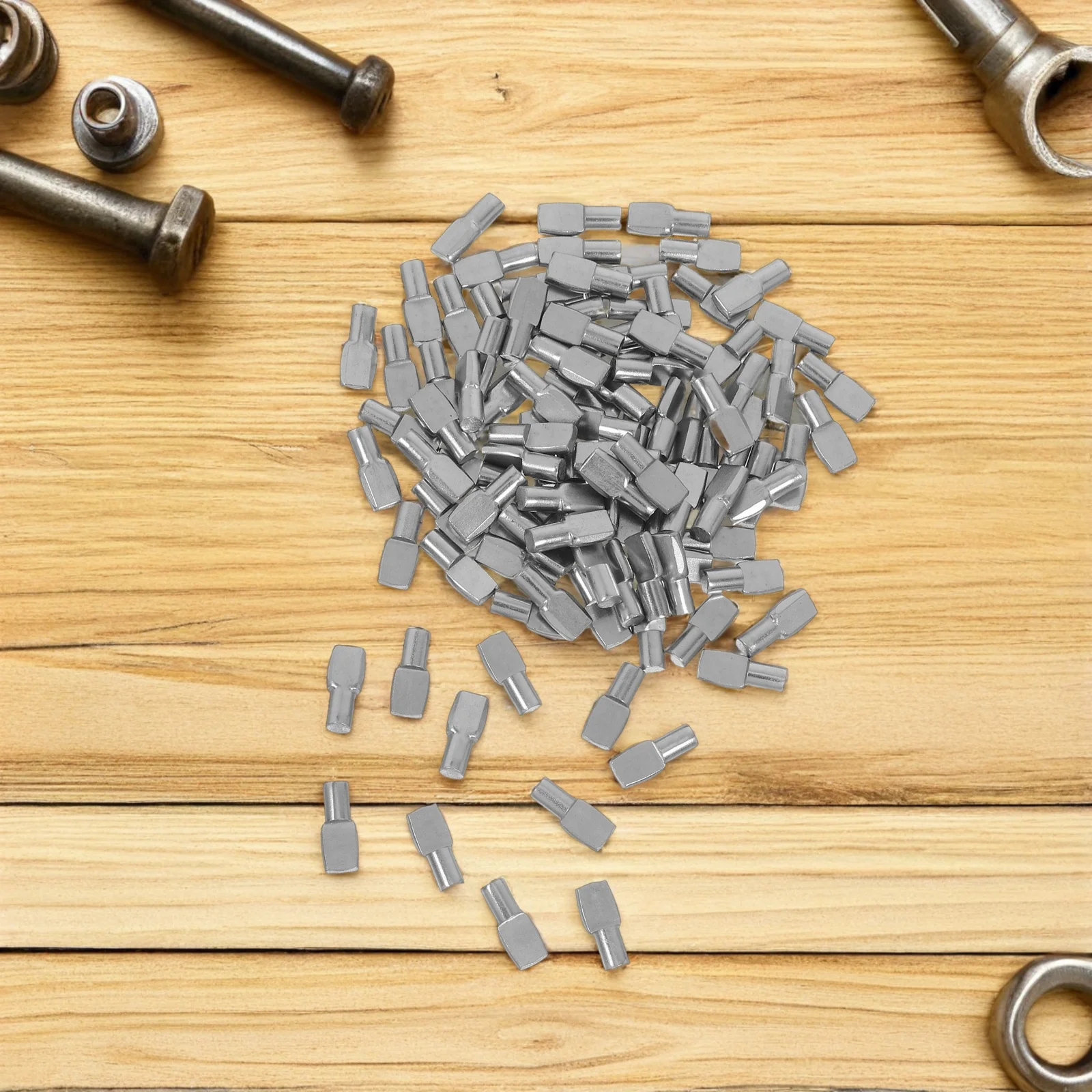 100 قطعة أوتاد أرفف قوية مضادة للانزلاق للألواح الزجاجية في خزائن الكتب وخزائن المطبخ ودعامة دعم الزجاج