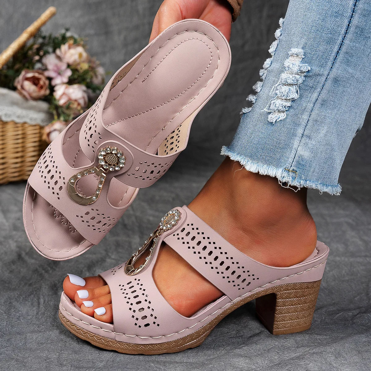 

Women's Rhinestone Decor Turkey Heel Sandals Pumps Shoes Round Toe Comfortable Casual Slip-On Hollow Out Shoes for Summer Wear