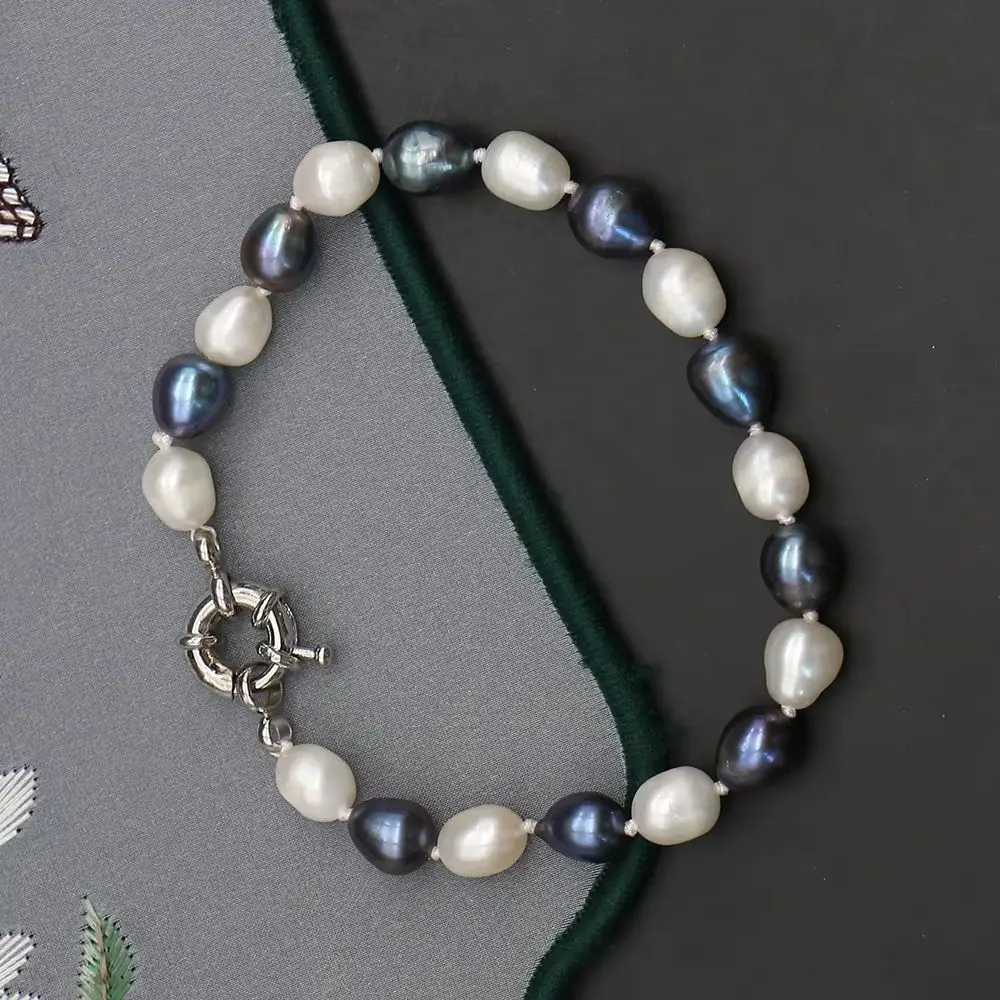 

Creative Freshwater Pearl And Dyed Pearl Spliced Design Bracelet 6-7mm Rice-Shaped Baroque Style Freshwater Pearl Jewelry Gift