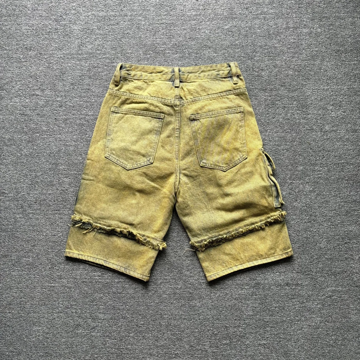 Yellow mud distressed multi-pocket cargo shorts men's retro raw edge destroyed washed loose straight pants