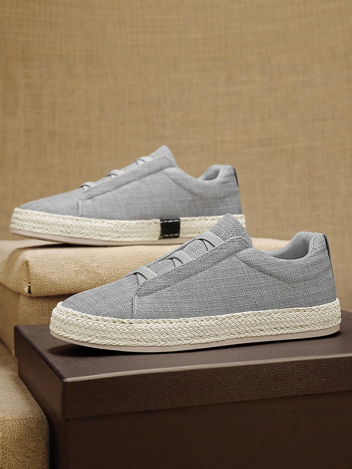 Men's Canvas Shoes Breathable Lightweight Linen Woven Retro Sports Casual Fishing Boat Shoes Fall Season Low Top Flat Heel