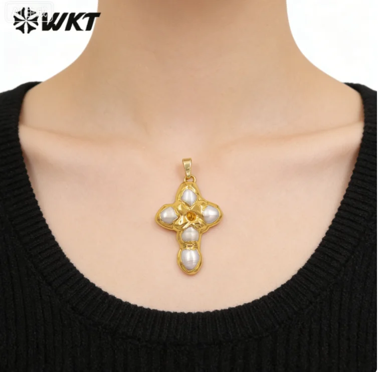 WT-JP436 New Style Natural Freshwater Pearl Connected Pendant With 18k Real Gold Plated For Friends Daily Dressing ACC