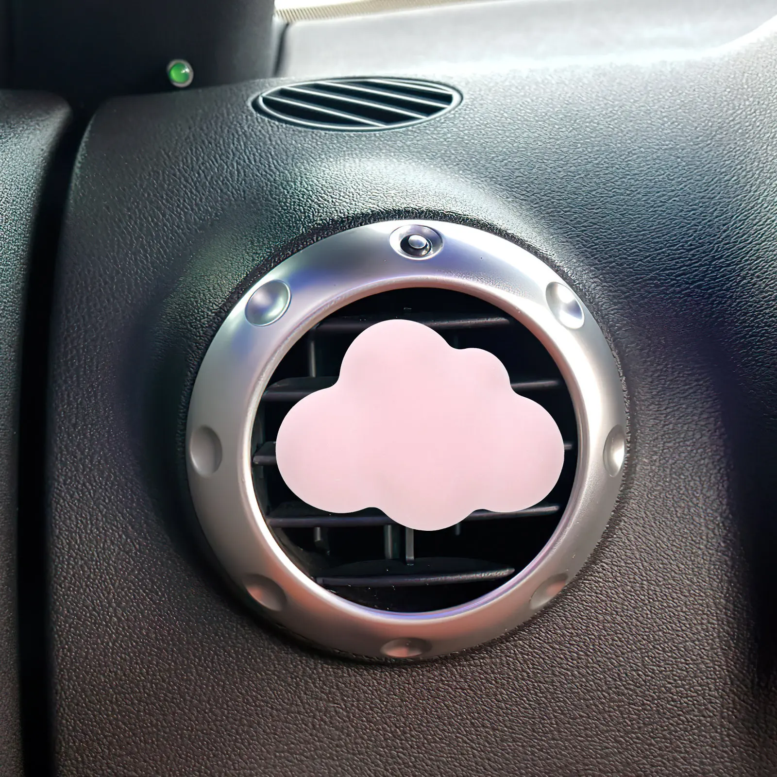 

2Pcs Car Air Vent Clips Cloud Shape Air Freshener Diffuser Aroma Clip Portable Creative Car Interior Decoration