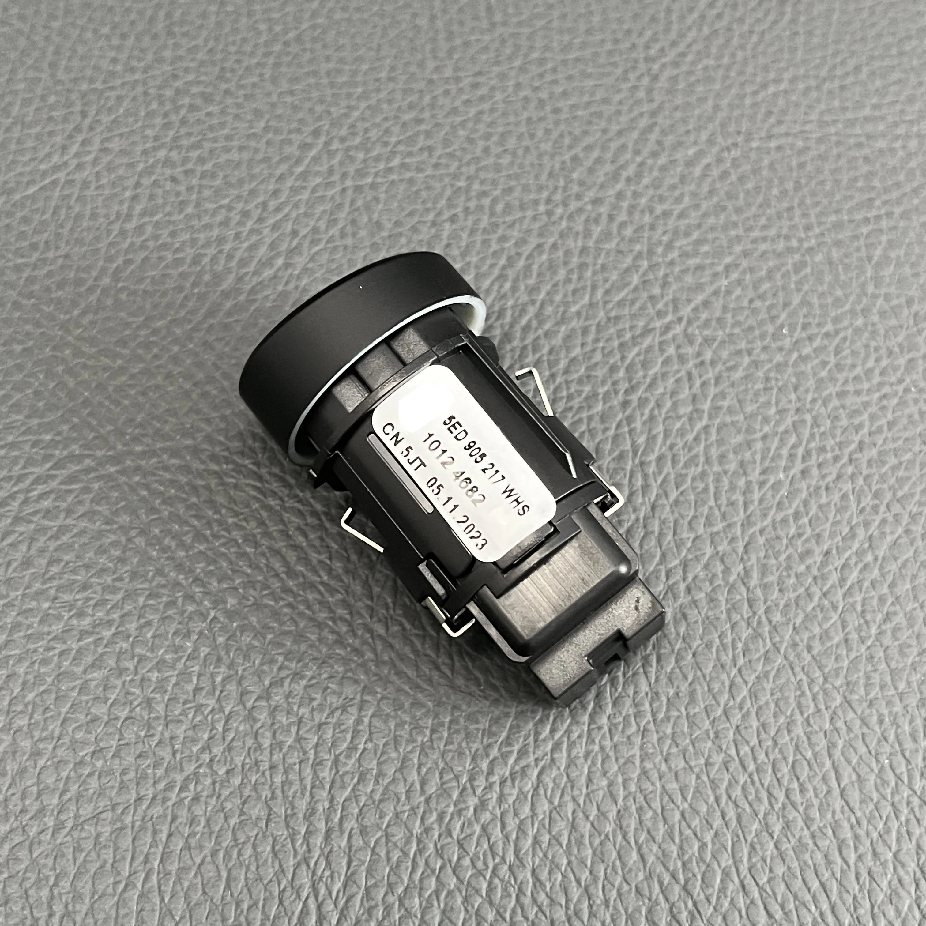 5ED905217 Auto-Motor-Start-Stopp-Knopfschalter für Skoda Superb Kodiaq Octavia Fabia Rapid 2008- 5E0905217 5ED 905 217 – Detail 6