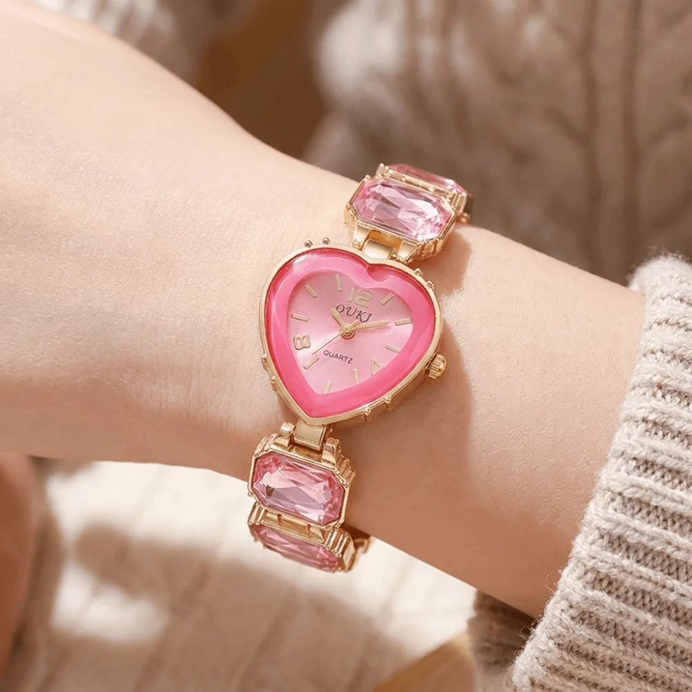 New Rhinestone Quartz Watches Diamond Studded Watch Strap with Adjustable Bracelet Heart Shaped Watch Women Wristwatch Gift