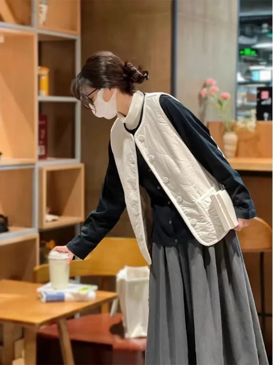 

Autumn Winter Retro Warm Lamb Fur Vest Large Size Women's Clothing Gourd Pattern Double-Sided Wear Svel round Ne ou...