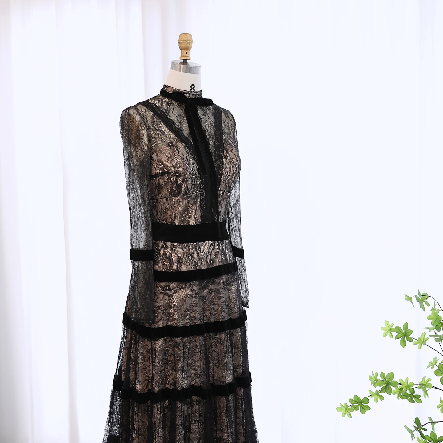 Sharon Said Spalle scoperte Pizzo nero a strati Dubai فساتrapbookingmaveracon abiti da festa di nozze da donna vintage a maniche lunghe SF023 Personalizzato