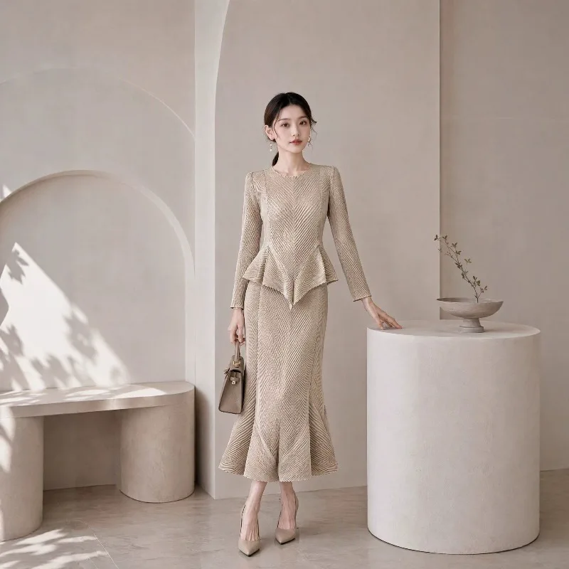Pleated Dresses 2026 Autumn New Plus Size Round Neck Twill Fold Long Sleeve Ruffled Waist Fishtail Fold Length Pleats Dress