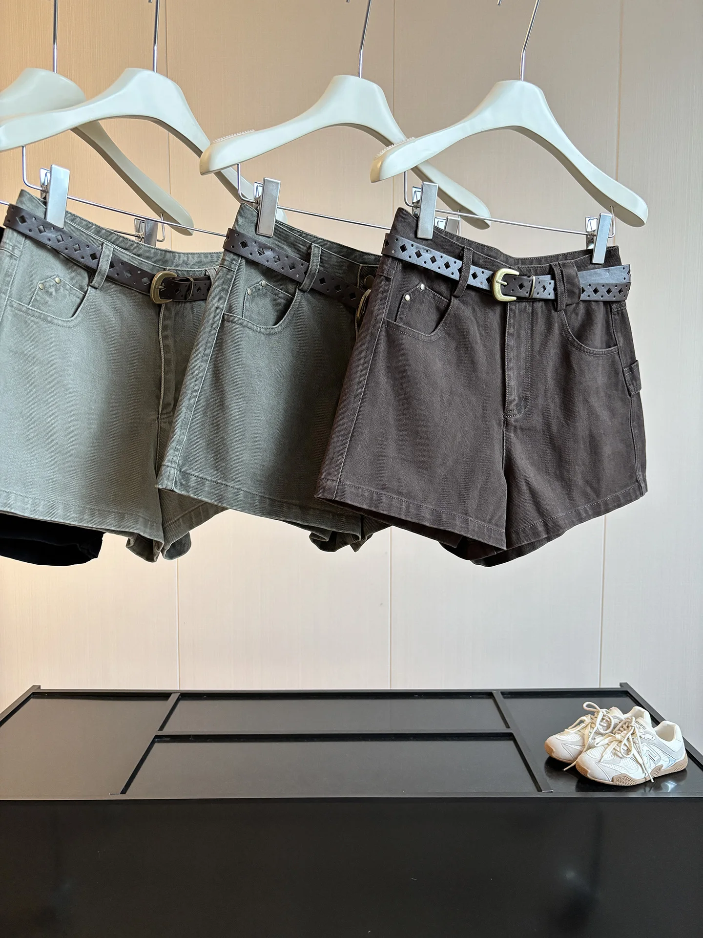 Retro Commuter Style High Waist Denim Shorts Women's Autumn Casual Wide Leg Pants Belt Adjustable Slimming Versatile Shorts