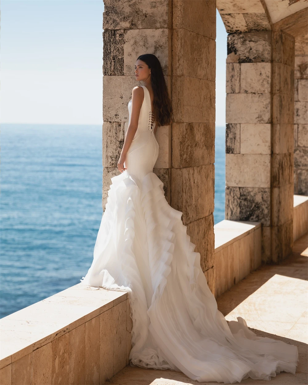 

Customized Temperament 2025 Wedding Dress V-Neck Sleeveless Heavy Industry Wedding Dress Lace Up Back Bespoke Occasion Gown