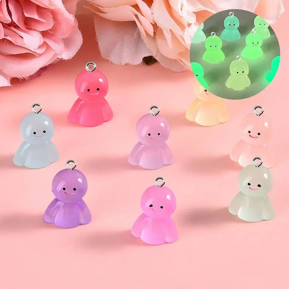 

10pcs Cute Luminous Sunny Doll Christmas Snowman Resin Pendant For Jewelry Making Accessories