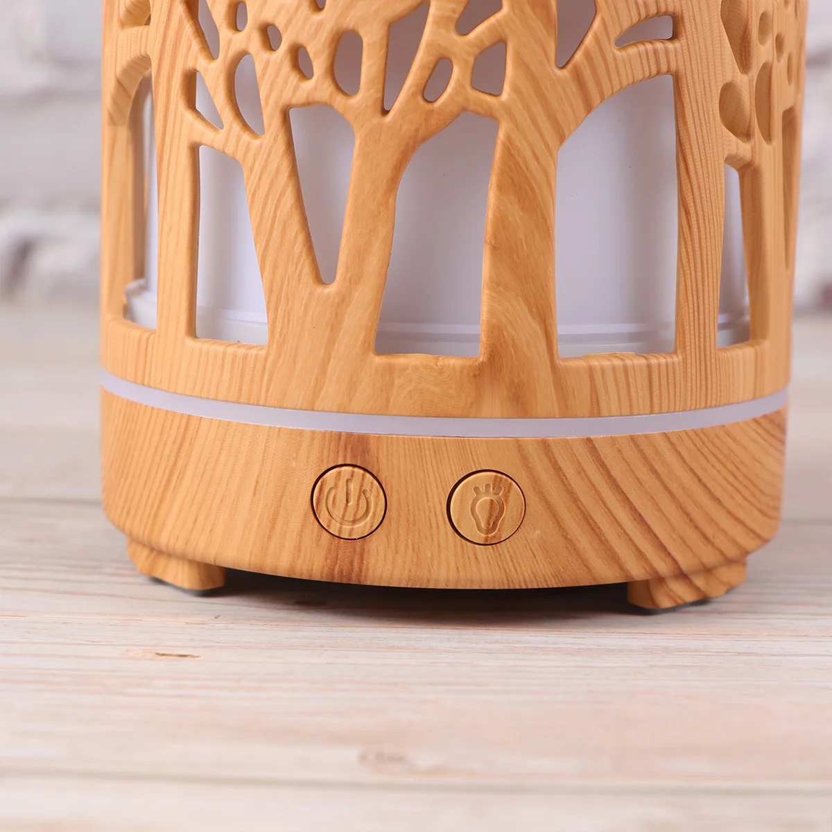 

200ml Air Humidifier Essential Oil Diffuser Hollowed Tree Pattern LED Aromatherapy Lamp Relieves Stress Eases