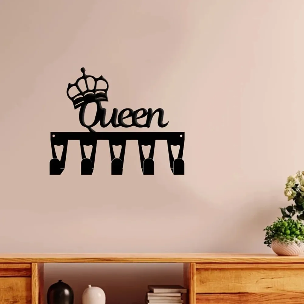 CIFBUY Iron Wall Art Metal Key Holder Queen Crown Design Entryway Organizer For Bedroom Living Room Hanging Ornament Decor