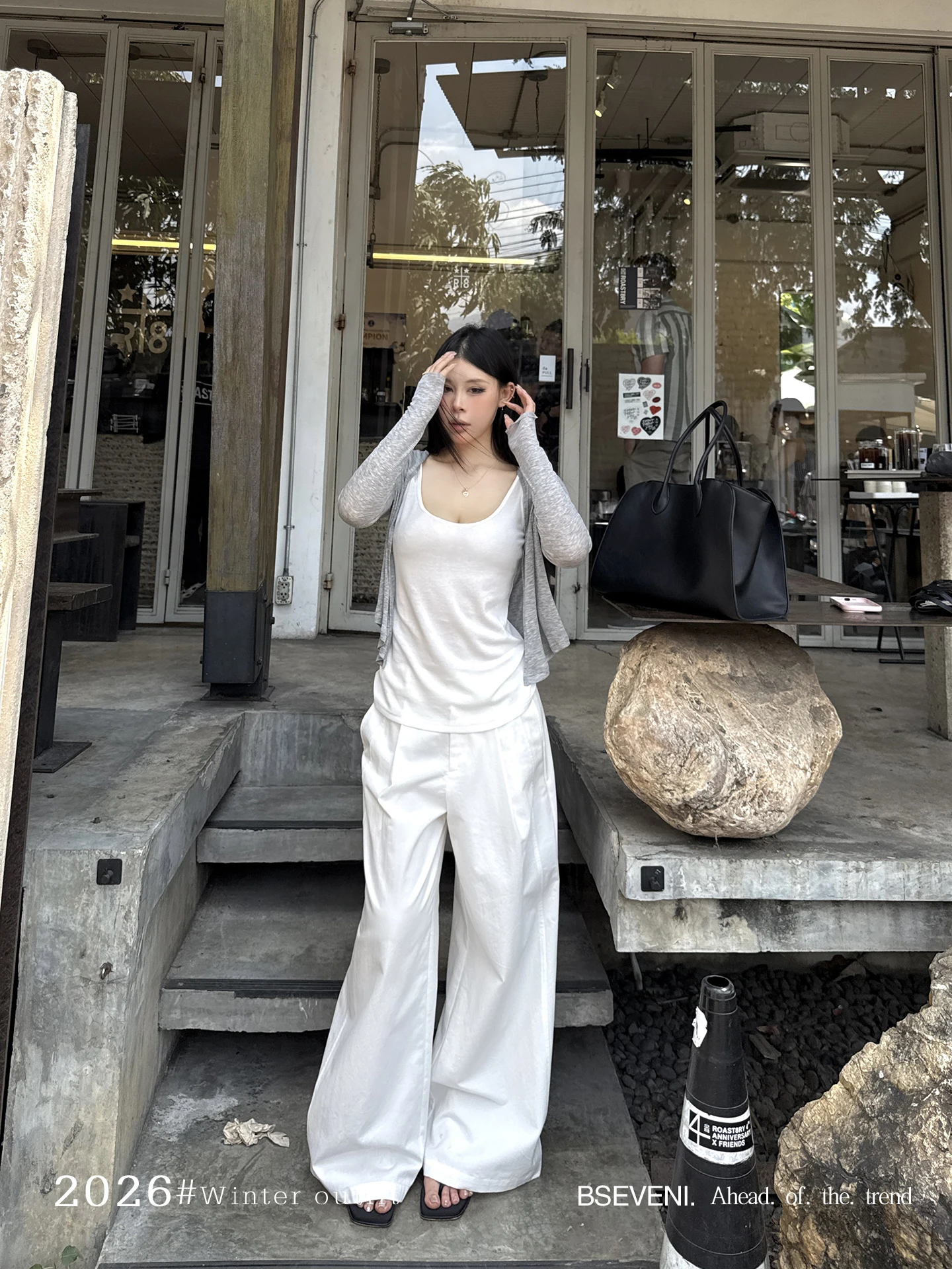 

Весенне-летний легкий свободный комплект из трех предметов: брюки с широкими штанинами, жилет и кардиган для женщин, удобный, дышащий, черный, в стиле дзен.