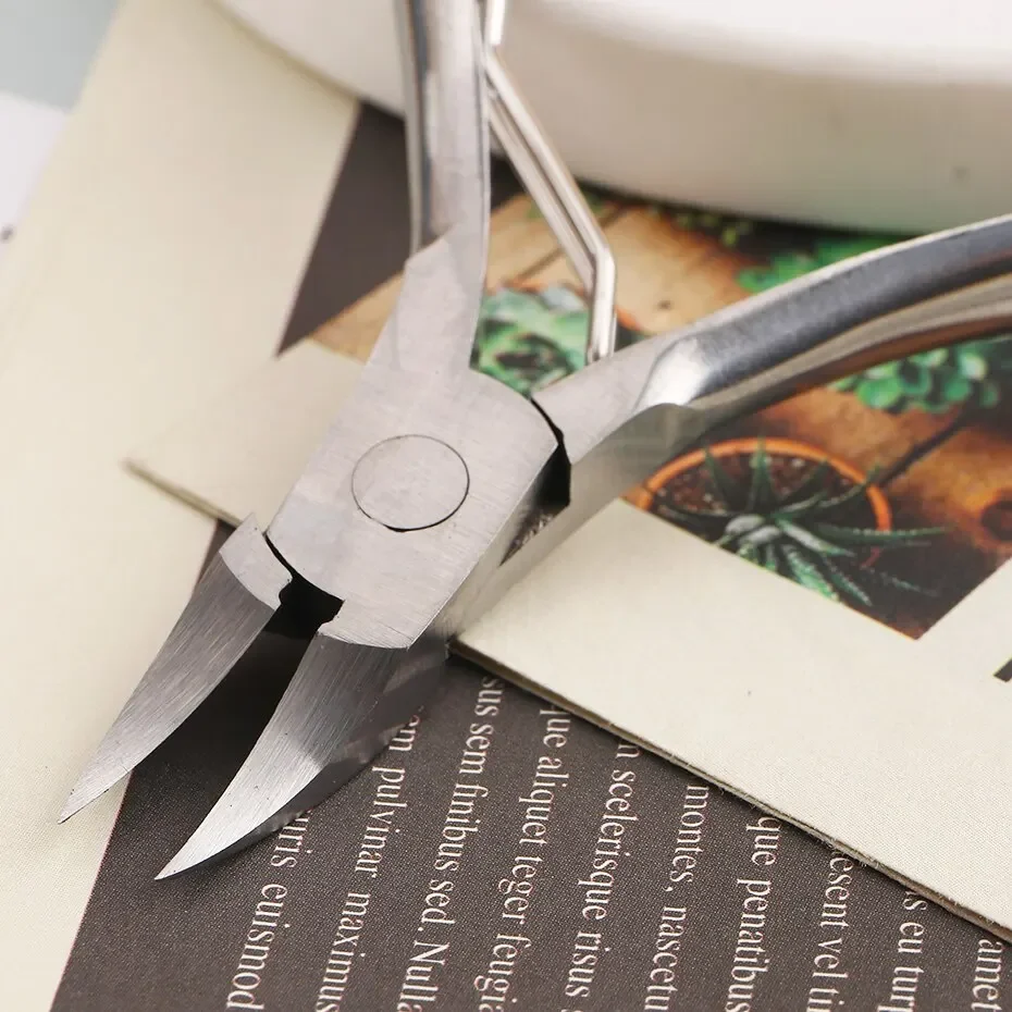 Nail Scissors Cuticle Clipper Manicure Nippers Dead Skin Remover Stainless Steel Pedicure Tool Trimmers Eagle Beak Plier