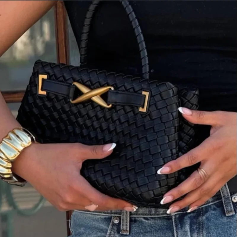 

Luxury Woven Tote Bag For Women Large Woven Handbag Quality Leather Shoulder Bag Work Shopper Beach Travel Metal Buckle Tote Bag