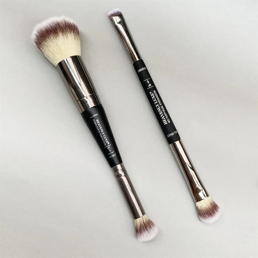 Pincel de maquillaje PERFECTION de doble punta, corrector de 7 bases, sombra de ojos, contorno, resaltado, herramienta de cosméticos de belleza