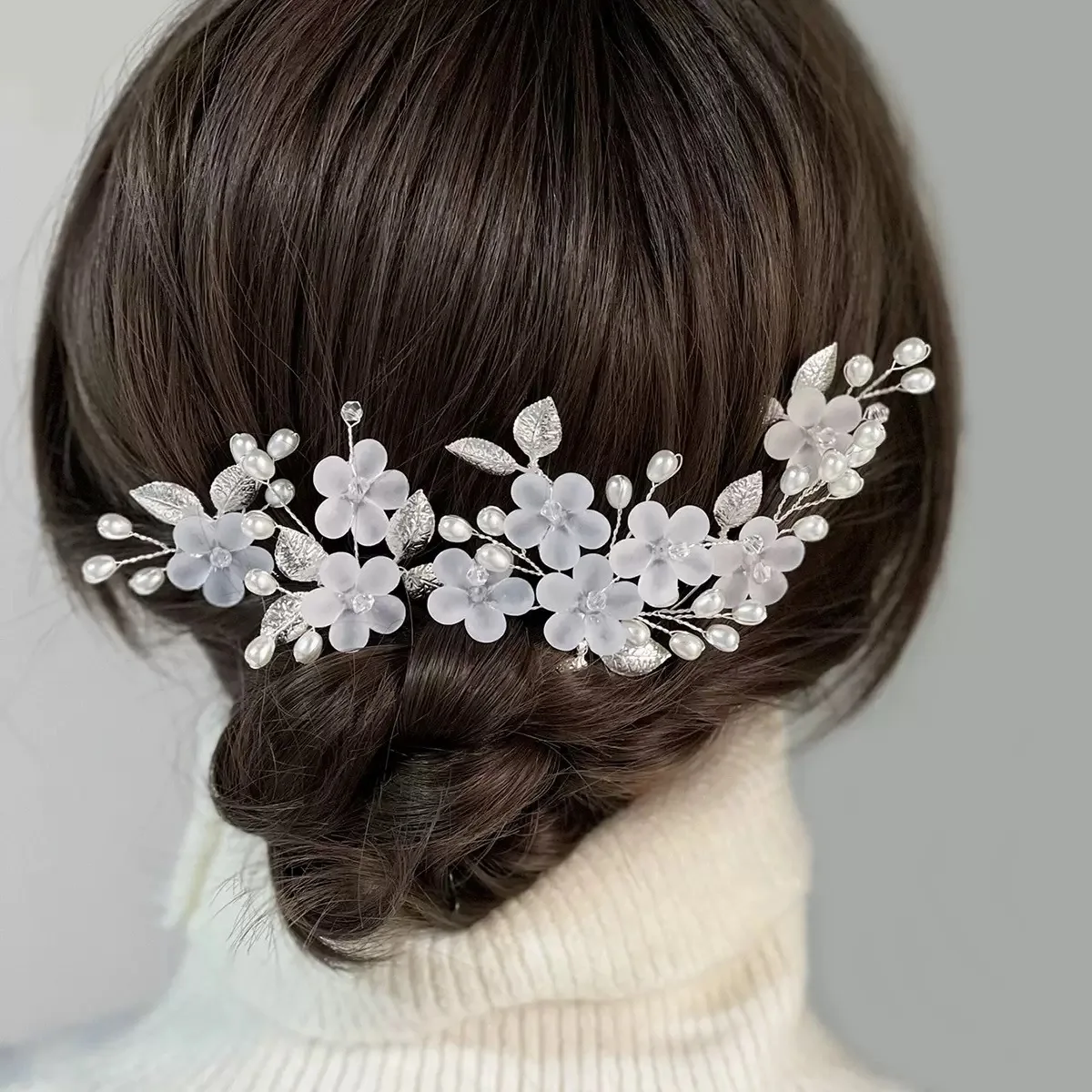 

Best-selling European and American cross-border product: U-shaped hairpins with flower and leaf designs sold in sets of 5, bridal wedding hair accessories